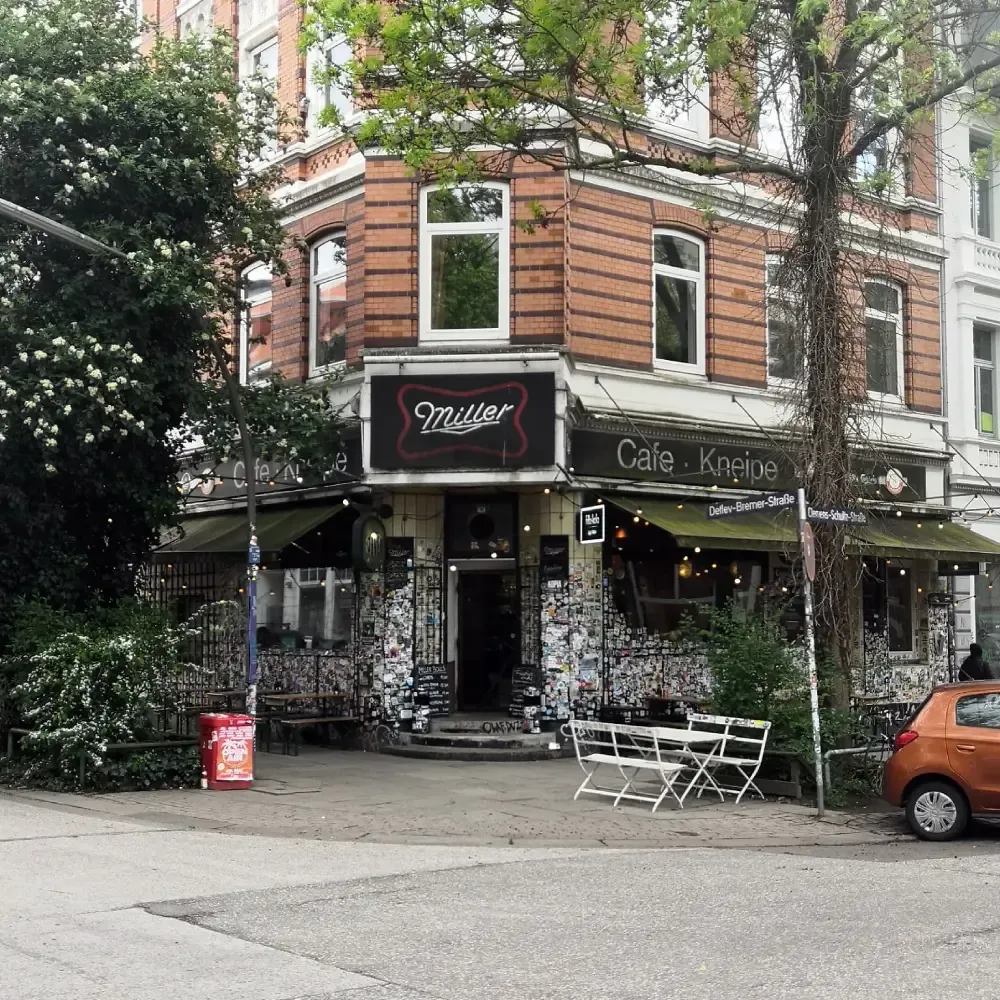 Außenansicht des Café Miller