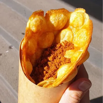 Bubble Waffle mit Biscoffcrumble aus der Futterluke