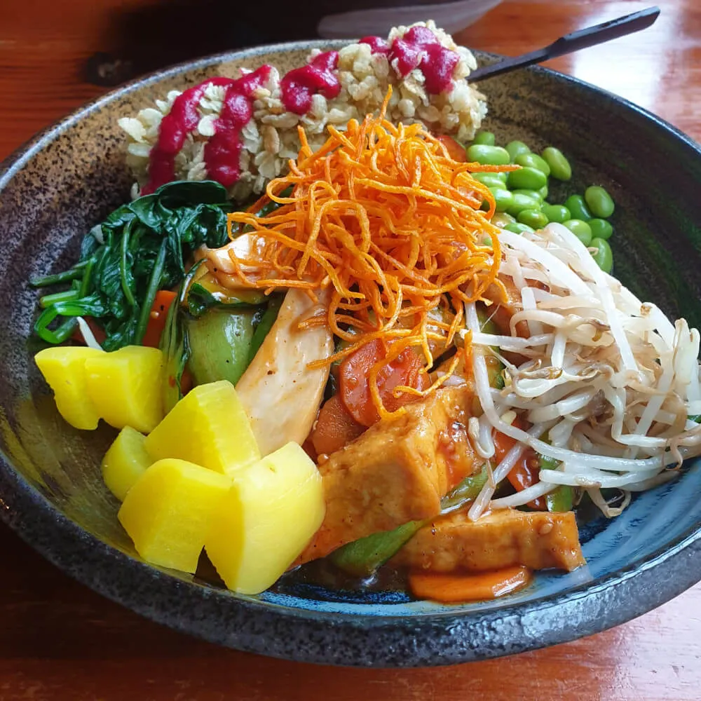 Monk Bowl im Greentable Vegan Restaurant Hamburg Innenstadt