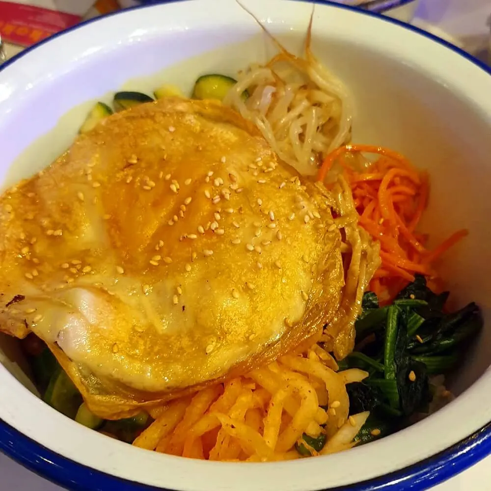 Veganes Bibimbap bei Kkokki loves vegan