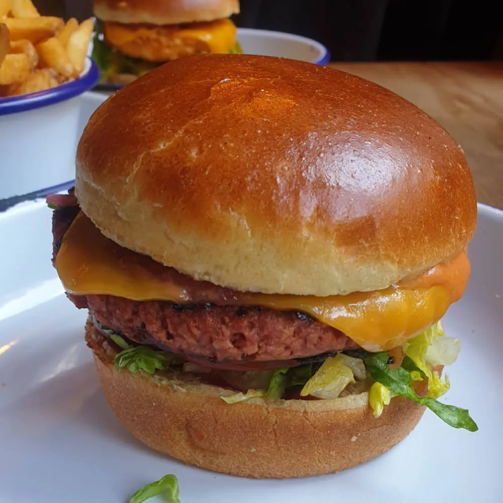 Otto’s Cheeseburger vegan bei Otto’s Burger in der Sternschanze