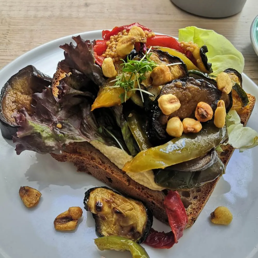 Vegan Paradise Frühstück im Special Connection Altona